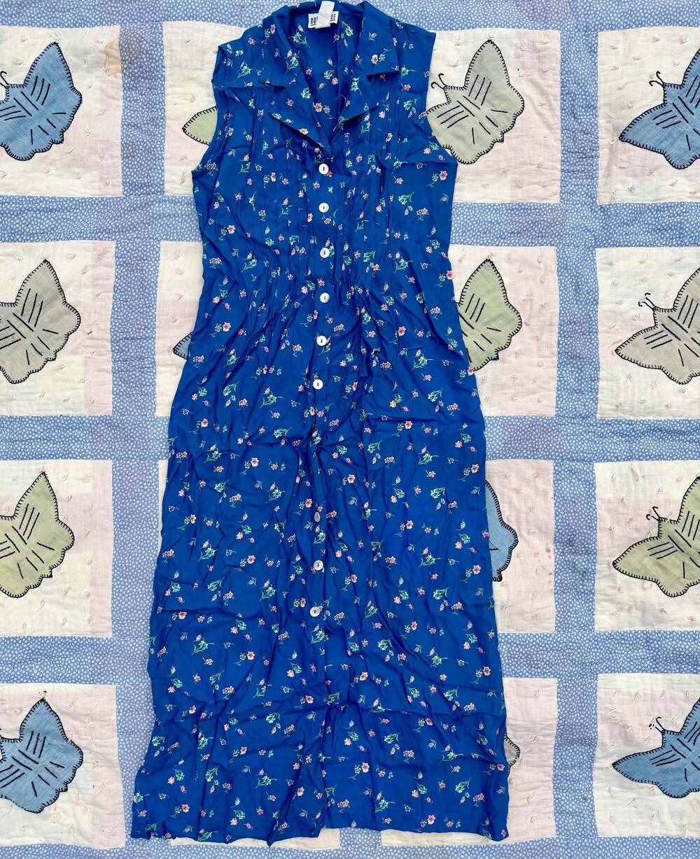 Robbie Bee Sleeveless Floral Print Button-Front Midi Dress